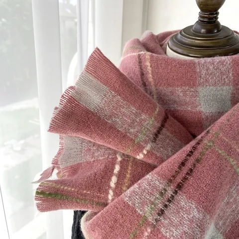 Écharpe à Carreaux Épaisse d'Hiver pour Femmes Rétro Chale Longue Chaud Glands Imitation Cachemire Doux Quotidien