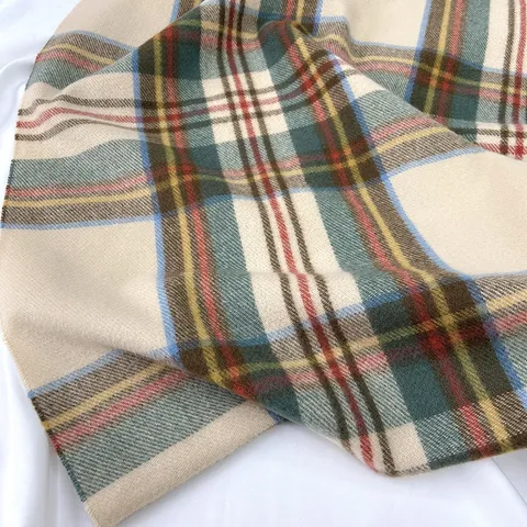 Écharpe à Carreaux Chaude d'Hiver pour Femme Rétro Glands Imitation Cachemire Châle Doux Décontracté Longue Écharpe Accessoires