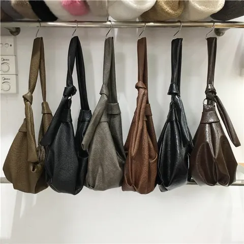 Large Capacity Soft PU Leather Pleated Dumpling Bag Casual Underarm Shoulder Bag Vintage Solid Color Casual Handbag