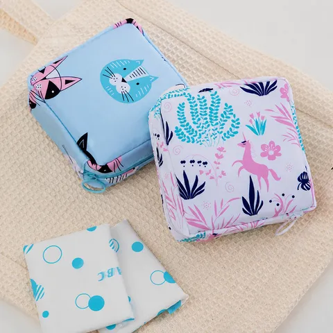Portable Cartoon Sanitary Napkin Pouch Cute Nylon Travel Makeup Storage Bag Mini Cosmetic Organizer Bag for Women