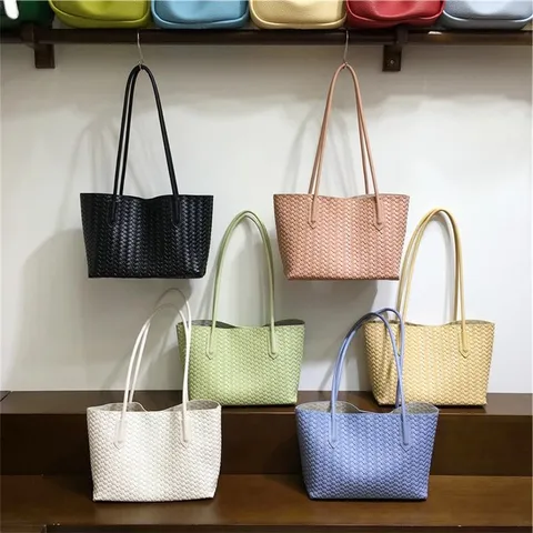 Women's Fashion Woven PU Leather Underarm Tote Bag Large Capacity Casual Shoulder Bag