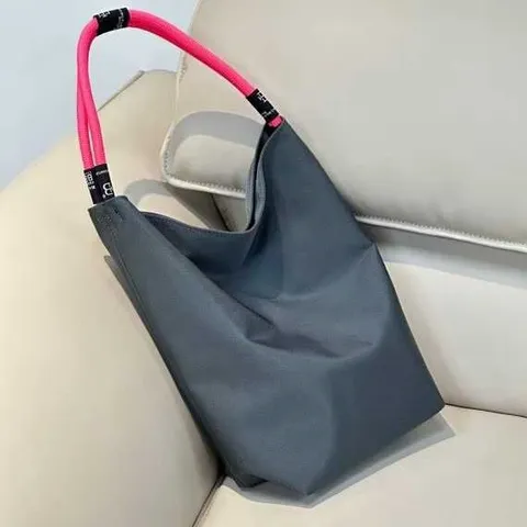 Casual Nylon Bucket Bag Women Large Capacity Shoulder Bag Stylish Contrast Color Strap Tote Bag Fashion Commuter Handbag