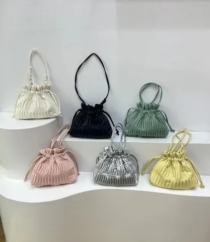 Women Fashion Pleated Drawstring Shoulder Bag PU Leather Casual Crossbody Bag Underarm Tote Bag Chic Handbag