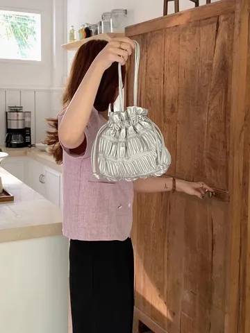 Women Fashion Pleated Drawstring Shoulder Bag PU Leather Casual Crossbody Bag Underarm Tote Bag Chic Handbag