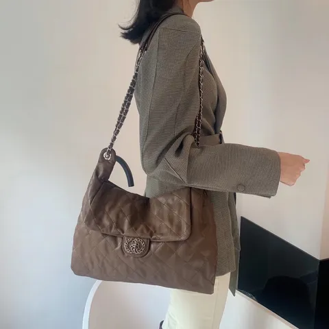 Bolso Bandolera Acolchado con Cadena Retro Minimalista Mujer Cuero PU Bolso de Hombro Diseño Solapa Clásico Cierre de Candado