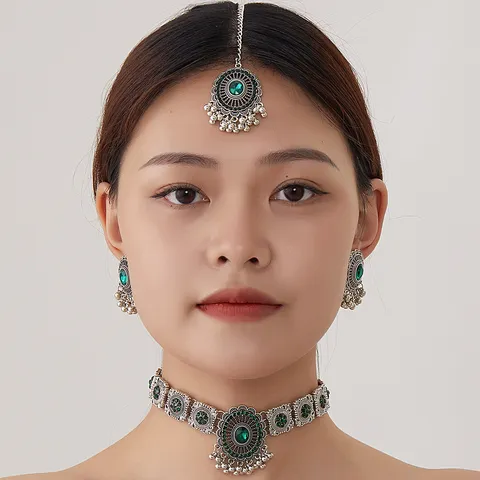 Retro Ethnic Tassel Necklace Earrings Maang Tikka Set Vintage Alloy Rhinestone Statement Jewelry For Women Party Banquet