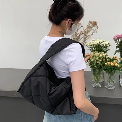Women's Quilted Tote Bag Large Capacity Pleated Shoulder Bag Casual Lightweight Handbag Underarm Crossbody Bag