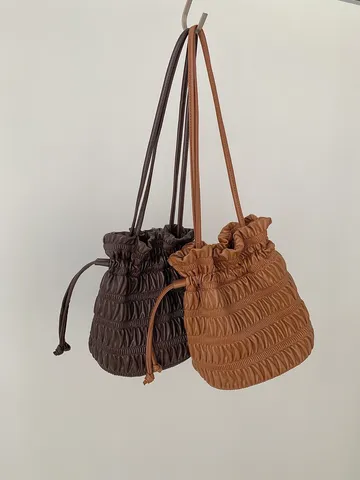 Women's Fashion Pleated Drawstring Shoulder Bag Soft PU Leather Retro Casual Underarm Bucket Bag Daily Commuting Handbag