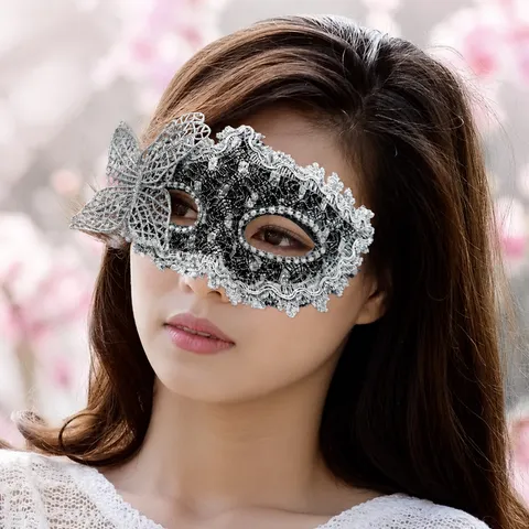 Butterfly Venetian Masquerade Mask For Women Semi-Face Princess Eye Mask For Halloween Costume Party Fashion Rhinestone Mask