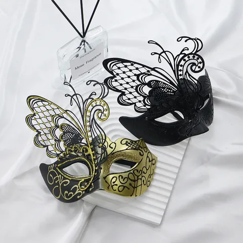 Venetian Masquerade Butterfly Mask Retro Half Face Hollow Glitter Mask For Party Festivals Fancy Dress Men Women Decoration