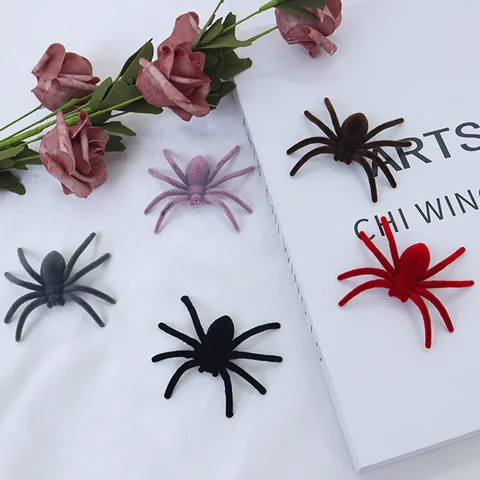 Halloween Scary Realistic Fuzzy Spider Prop Flocking Simulation Spider Ornaments For Haunted House Party Prank Decoration