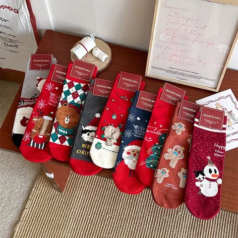 Women Christmas Cartoon Elk Santa Claus Crew Socks Cute Cotton Winter Warm Casual Hosiery Holiday Festive Gifts