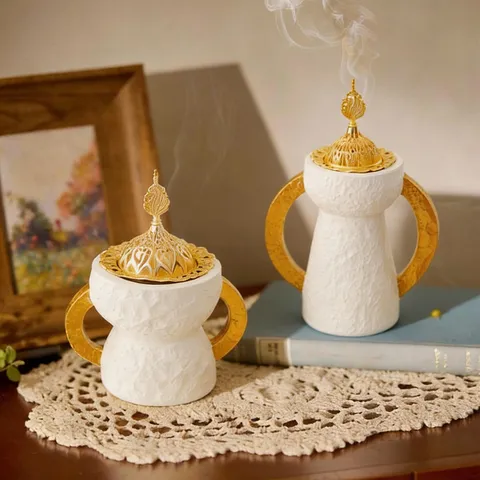 Arabic Style Middle Eastern Dome Gold Ear Incense Burner Handheld Aromatherapy Censer Home Decor Ceramic Craft Ornament