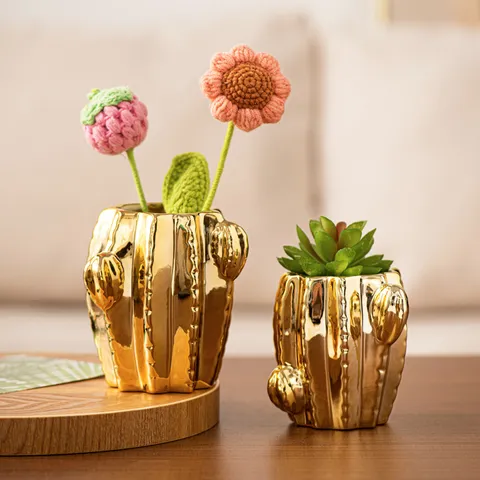 Modern Minimalist Gold-Plated Ceramic Cactus Vase Abstract Plant Flower Pot Creative Tabletop Home Decor Ornament