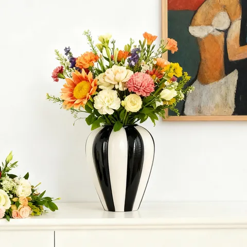 Vase en Céramique Noir et Blanc Lisse Simple Nordique Pot de Fleurs Rayé Minimaliste Ornement Décoratif de Table de Maison