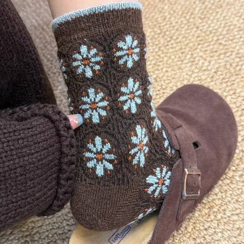 Women's Winter Thermal Wool Blend Crew Socks Vintage Floral Ruffle Cuff Casual Warm Long Hosiery