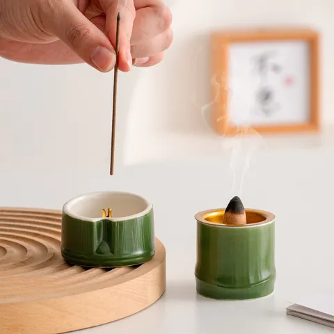 Set di Bruciaincenso e Portaincenso in Ceramica con Nodo di Bambù Verde Moderno e Creativo per Aromaterapia da Scrivania
