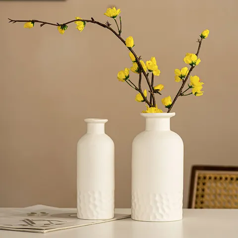 Minimalistische Weiße Keramikvase Einfache Glasierte Blumenvase Moderne Heimdekoration Desktop Blumenarrangement Tonvase Kunstornamente