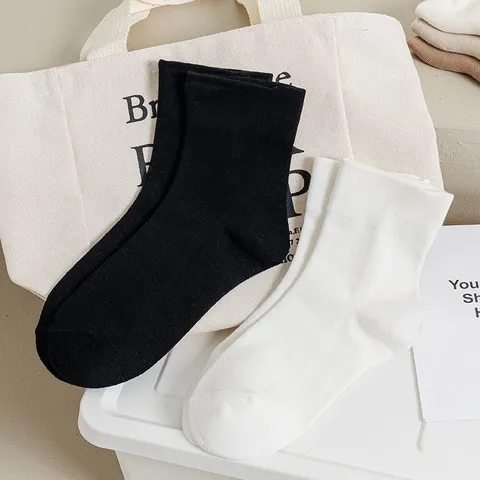 Women Casual Solid Color Mid Tube Cotton Socks Ins Trendy Versatile Comfortable Soft Breathable Daily Wear Sock