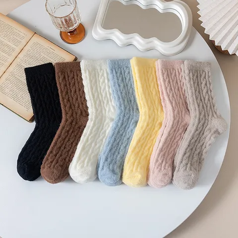 Damen Winter Warm Verdickt Korallenfleece Zopfmuster Wadenstrümpfe Weich Flauschig Schlaf Bodenstrümpfe Lässige Heimstrümpfe