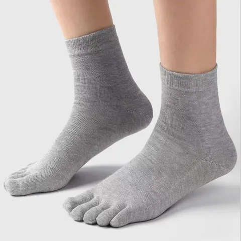 Men's Five Toe Crew Socks Athletic Breathable Cotton Anti Odor Casual Solid Color Mid Calf Socks
