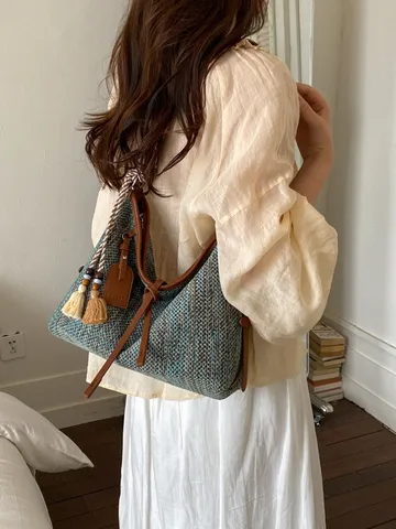 Womens Summer Beach Straw Woven Bucket Bag Casual Commuting Shoulder Crossbody Bag With Tassel Pendant Fashion Handbag
