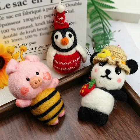 Handmade Wool Felt Animal Keychain Cute Cartoon Pendant Bag Car Hanging Ornament Gift