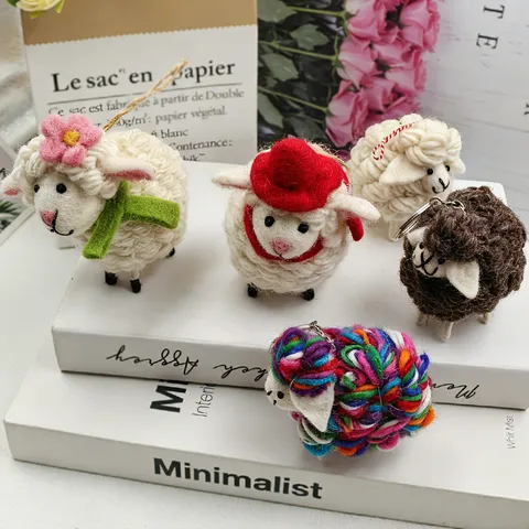 Handmade Wool Felt Cute Sheep Keychain Animal Pendant Hanging Ornament Bag Charm Home Decoration Cartoon Gift