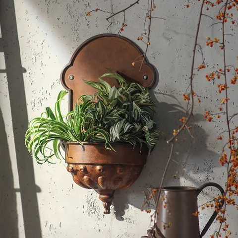 Europäisch Retro Eisen Wandbehang Blumentopf Vintage Distressed Metall Wandvase Heimdekoration Handgefertigt Wandpflanzer