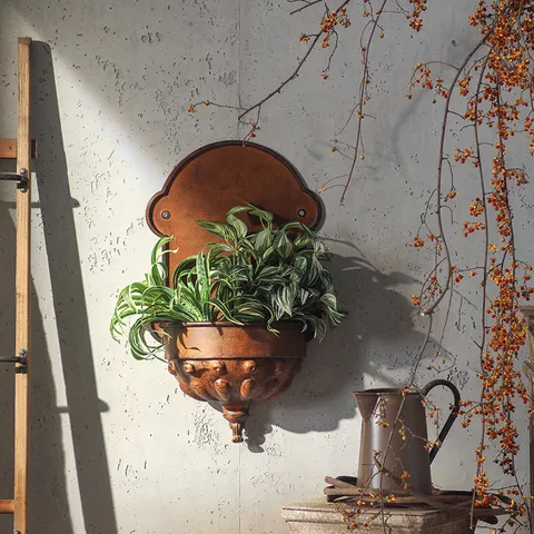 Europäisch Retro Eisen Wandbehang Blumentopf Vintage Distressed Metall Wandvase Heimdekoration Handgefertigt Wandpflanzer