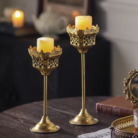 European Classical Metal Candle Holder Baroque Vintage Gold Candlestick Desktop Decorative Stand Home Restaurant Decor