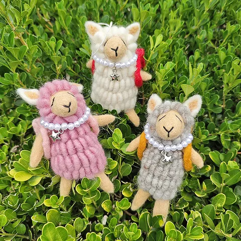 Handmade Wool Felt Sheep Pendant Cute Animal Bag Charm Cartoon Creative Kawaii Keychain Decor Handicraft Gift