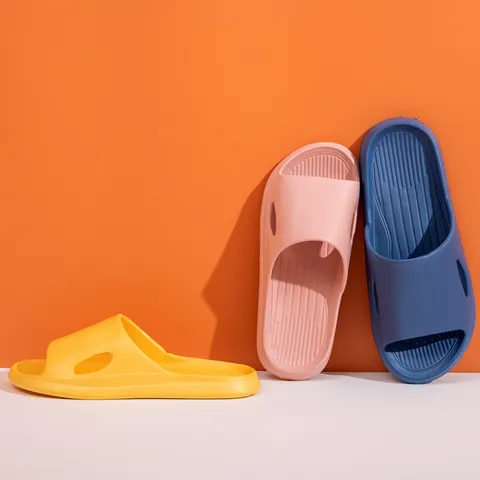 Unisex EVA Slip-On House Slippers Non-Slip Thick Platform Bathroom Sandals Comfortable Casual Summer Couple Shoes