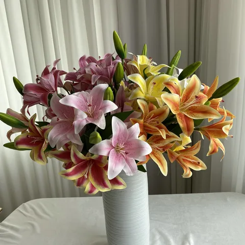 Fleur de Lys en Soie Artificielle Tige Florale de Simulation Pour Décoration Intérieure de Maison Fête de Mariage