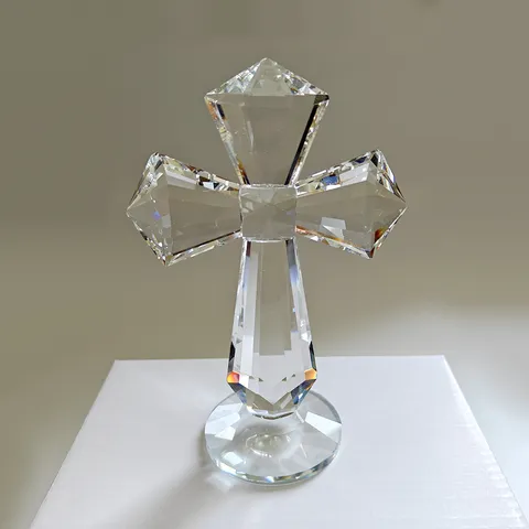 Figura de Cruz de Cristal de Estilo Europeo Adorno de Mesa Vidrio Transparente Decoración de Oficina en Casa Regalo de Boda