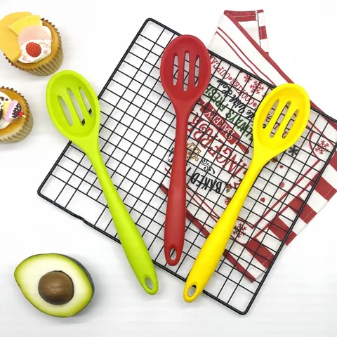 Silicone Integrated Colander Kitchen Cooking Spoon Heat Resistant Food Grade Strainer With Hanging Hole Kitchen Tool