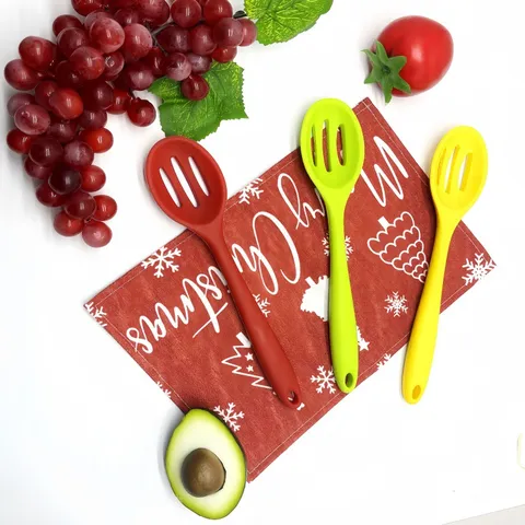 Silicone Integrated Colander Kitchen Cooking Spoon Heat Resistant Food Grade Strainer With Hanging Hole Kitchen Tool