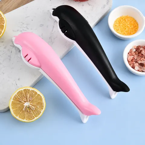 Dolphin Shaped Chestnut Opener ABS Plastic Nut Cracker Tool With Metal Blade Ergonomic Kitchen Gadget For Walnut Hazelnut