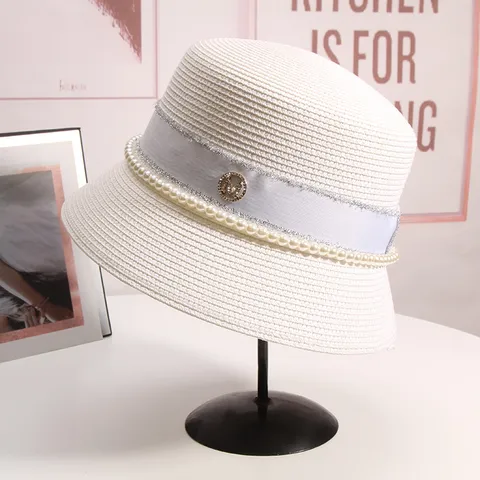 Women Summer Straw Bucket Hat Elegant Pearl Rhinestone M Logo Retro Sun Protection Fisherman Hat Beach Casual Visor Cap
