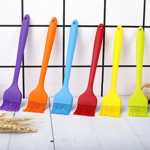Heat Resistant Silicone Food Basting Brush Kitchen Baking Oil Brush Integrated Non-Stick Barbecue Cooking Brush Tool