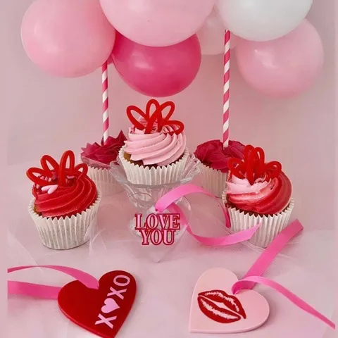 Valentine's Day Pink Barbie Style Heart Cake Toppers LOVE XOXO Lip Pattern Acrylic Cupcake Decor Party Supplies