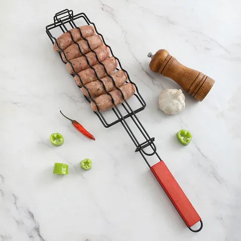 Iron BBQ Grilling Basket With Wooden Handle Multi-Functional Sausage Hot Dog Grill Net Clip For Outdoor Camping