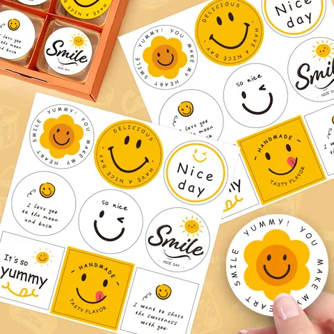 Cute Cartoon Smiley Face Stickers Paper Decorative Labels For Baking Packaging Biscuit Can Sealing Everyday Use