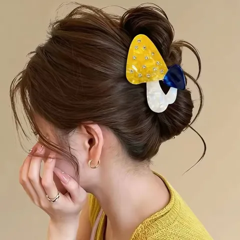 Cute Mushroom Hair Claw Acetate Shark Clip Rhinestone Non-Slip Hair Catch Hair Accessories For Women
