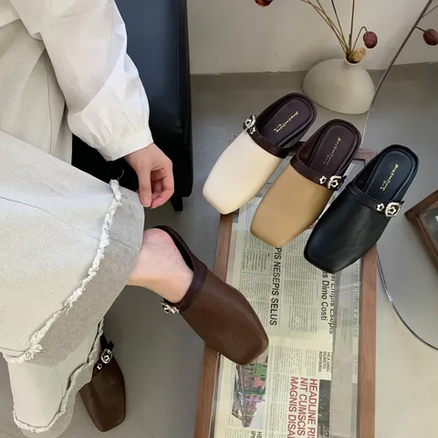 Rétro Bout Carré Talon Bas Chaussures Mary Jane Femmes Décontracté Style Britannique Microfibre Chaussures Plates Boucle Métallique Chaussures Élégantes