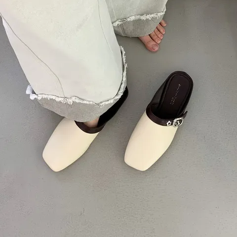 Rétro Bout Carré Talon Bas Chaussures Mary Jane Femmes Décontracté Style Britannique Microfibre Chaussures Plates Boucle Métallique Chaussures Élégantes