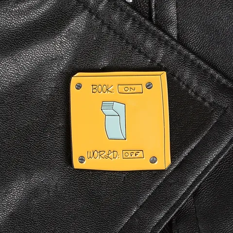 Creative Switch Shape Alloy Enamel Brooch Cartoon On Off Badge Fashion Lapel Pin For Backpack Jacket Unisex Jewelry Accessory