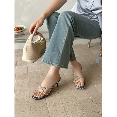 Sandali Mules Con Tacco Alto Donna Punta Quadra Aperta Motivo Serpente Bianco Sottili Listini Incrociati Urbano Elegante Per Uso Quotidiano