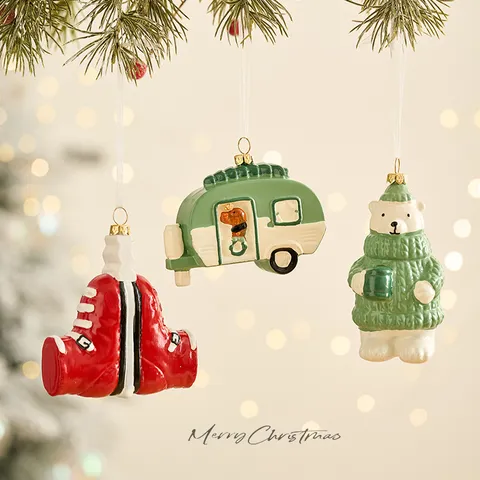 Christmas Tree Hanging Ornaments Resin Cartoon Santa Astronaut Rocket Robot Holiday Party Home Decor Festive Hanging Pendants