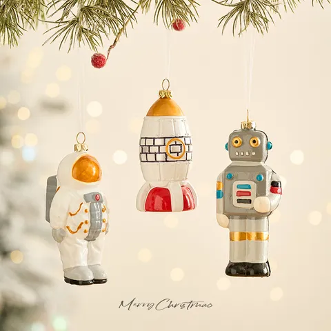 Christmas Tree Hanging Ornaments Resin Cartoon Santa Astronaut Rocket Robot Holiday Party Home Decor Festive Hanging Pendants
